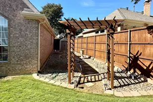 1804 Briaroaks Dr, Flower Mound, TX 75028 - Photo 38