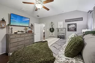 335 Coral Vine Ln, Burleson, TX 76028 - Photo 16