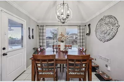 335 Coral Vine Lane, Burleson, TX 76028 - Photo 10