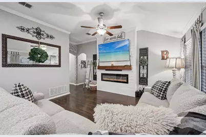 335 Coral Vine Lane, Burleson, TX 76028 - Photo 6