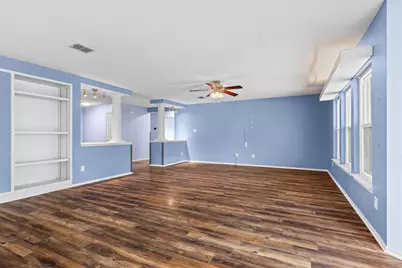 5281 Dillon Circle, Haltom City, TX 76137 - Photo 6