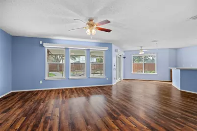 5281 Dillon Circle, Haltom City, TX 76137 - Photo 4