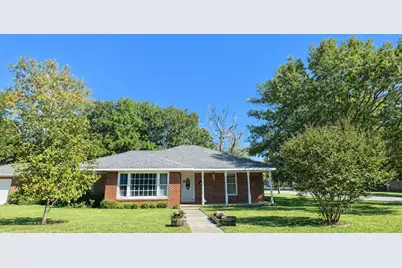 724 S Rusk Street, Gainesville, TX 76240 - Photo 1