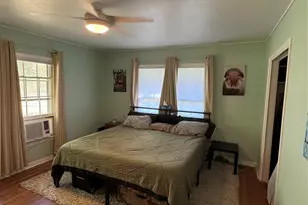 724 S Rusk St, Gainesville, TX 76240 - Photo 18