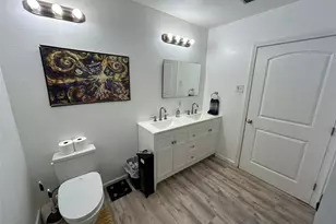 724 S Rusk St, Gainesville, TX 76240 - Photo 20