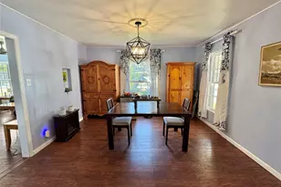 724 S Rusk St, Gainesville, TX 76240 - Photo 8