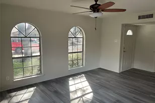 2617 Ashglen Dr, Garland, TX 75043 - Photo 2