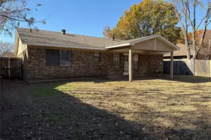 4804 Chickadee Dr, Balch Springs, TX 75180 - Photo 18