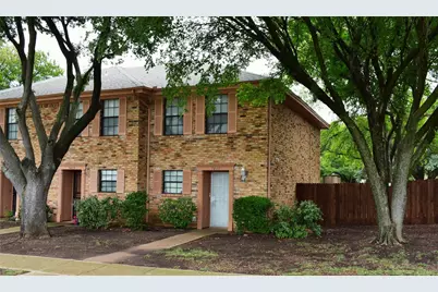 7415 Kingswood Drive, Fort Worth, TX 76133 - Photo 2