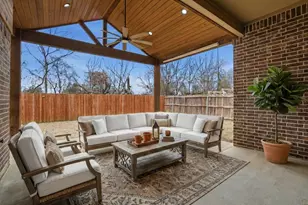 1624 Barrel Oak Dr, Fort Worth, TX 76028 - Photo 2