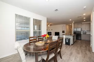 10318 Thunderwood Dr, Aubrey, TX 76227 - Photo 32