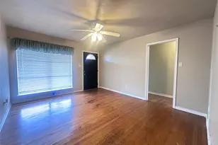 1122 Bowie St, Garland, TX 75040 - Photo 6