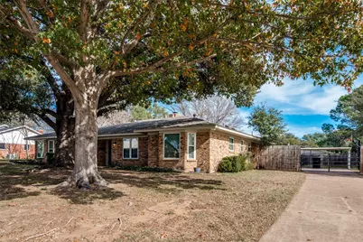 1428 Pamela Street, Hurst, TX 76053 - Photo 2