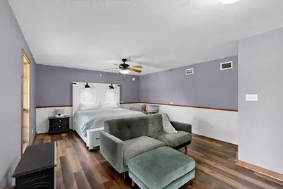 438 Jay Kelley Lane, Sunset, TX 76270 - Photo 12