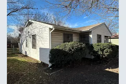 609 Woodmont Drive, Dallas, TX 75217 - Photo 2