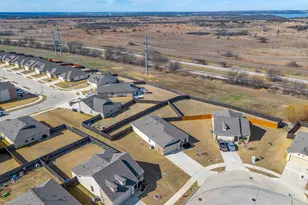 8300 Holw Bnd St, Fort Worth, TX 76123 - Photo 26