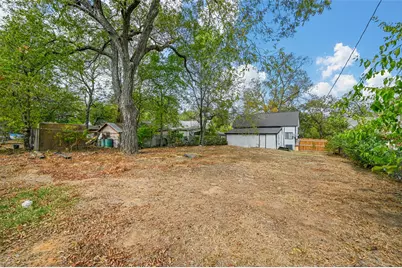 708 W Day Street, Denison, TX 75020 - Photo 18