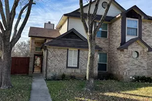 2917 Roxboro Rd, Euless, TX 76039 - Photo 1