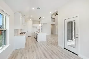 920 Ridgehurst Dr, Godley, TX 76044 - Photo 14