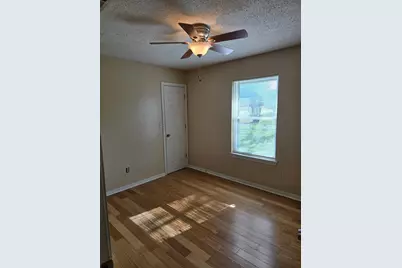 415 Ingred, Waco, TX 76705 - Photo 8