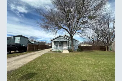 5801 Ellison Avenue, Haltom City, TX 76117 - Photo 2