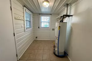 5801 Ellison Ave, Haltom City, TX 76117 - Photo 14