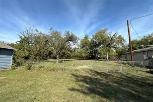 5801 Ellison Ave, Haltom City, TX 76117 - Photo 16