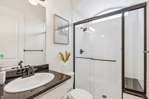 900 Hermitage Ln, McKinney, TX 75069 - Photo 8