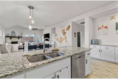 701 Bass Lake Lane, Cleburne, TX 76033 - Photo 32