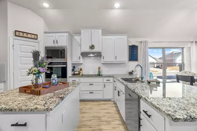 701 Bass Lake Lane, Cleburne, TX 76033 - Photo 12