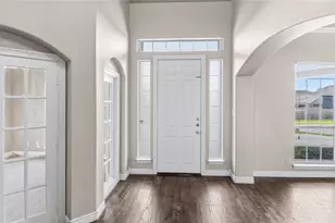 2622 Westwind Dr, Corinth, TX 76210 - Photo 2