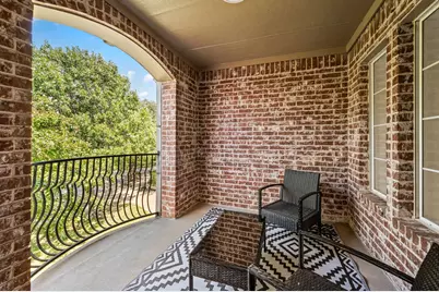 2038 Azalea Trail, Irving, TX 75063 - Photo 30