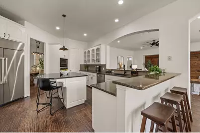 2038 Azalea Trail, Irving, TX 75063 - Photo 18