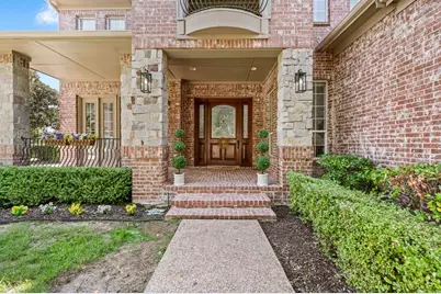 2038 Azalea Trail, Irving, TX 75063 - Photo 6