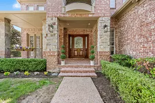 2038 Azalea Trail, Irving, TX 75063 - Photo 6