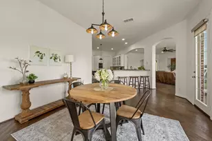 2038 Azalea Trail, Irving, TX 75063 - Photo 20