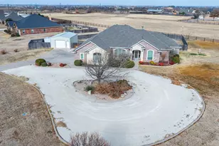 202 Peach Blossom Dr, Abilene, TX 79602 - Photo 2