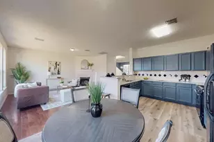 801 Gillon Dr, Arlington, TX 76001 - Photo 8