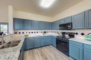 801 Gillon Dr, Arlington, TX 76001 - Photo 8