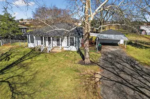 1745 Mesquite Valley Rd, Mesquite, TX 75149 - Photo 2