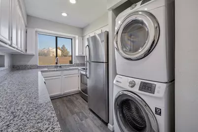 5701 Marvin Loving Drive, Garland, TX 75043 - Photo 10