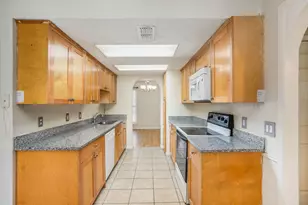 3416 Denbury Dr, Fort Worth, TX 76133 - Photo 10