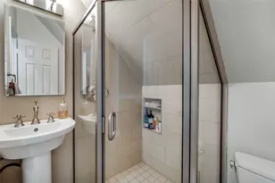 4557 Lorraine Ave, Highland Park, TX 75205 - Photo 32