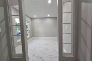 202 E 1st N St, Kaufman, TX 75142 - Photo 4