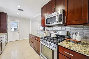 9632 Lanward Dr, Dallas, TX 75238 - Photo 12