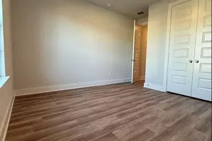 6305 Belle Ct, Garland, TX 75043 - Photo 10