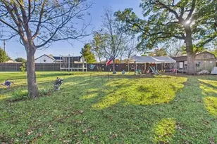 516 E 6th St, Irving, TX 75060 - Photo 40