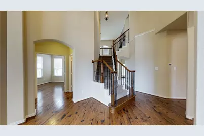 7136 Playa, Grand Prairie, TX 75054 - Photo 4