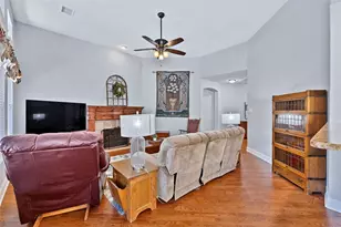 1320 Westmont Dr, McKinney, TX 75072 - Photo 8