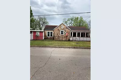 2518 McLemore Avenue, Fort Worth, TX 76111 - Photo 18